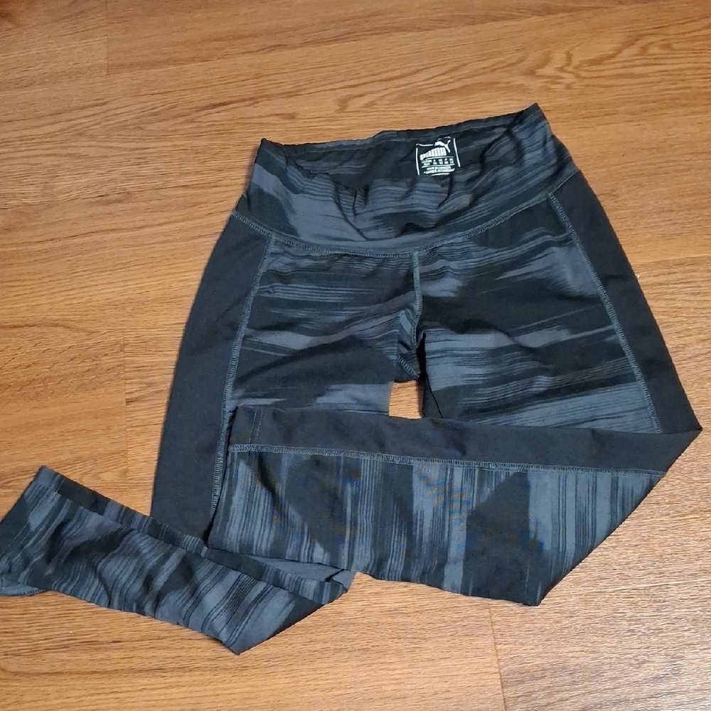🌺Puma Black and Gray Patterned Leggings Women M Medium 🌺 3 For 5